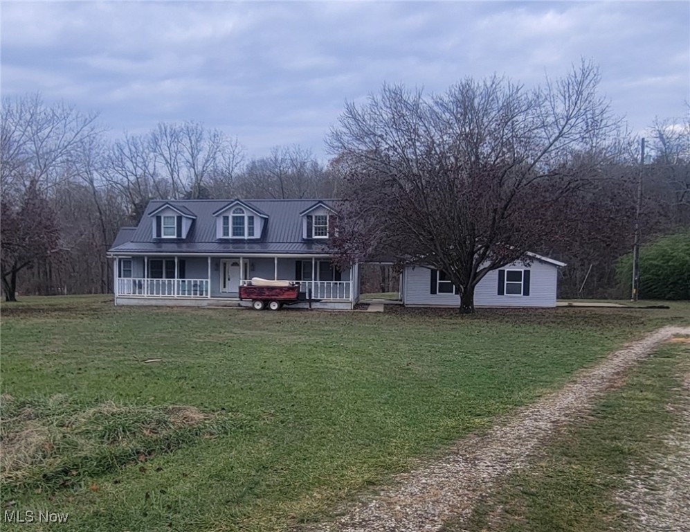 1367 Cave Hill Road, Little Hocking, Ohio image 2