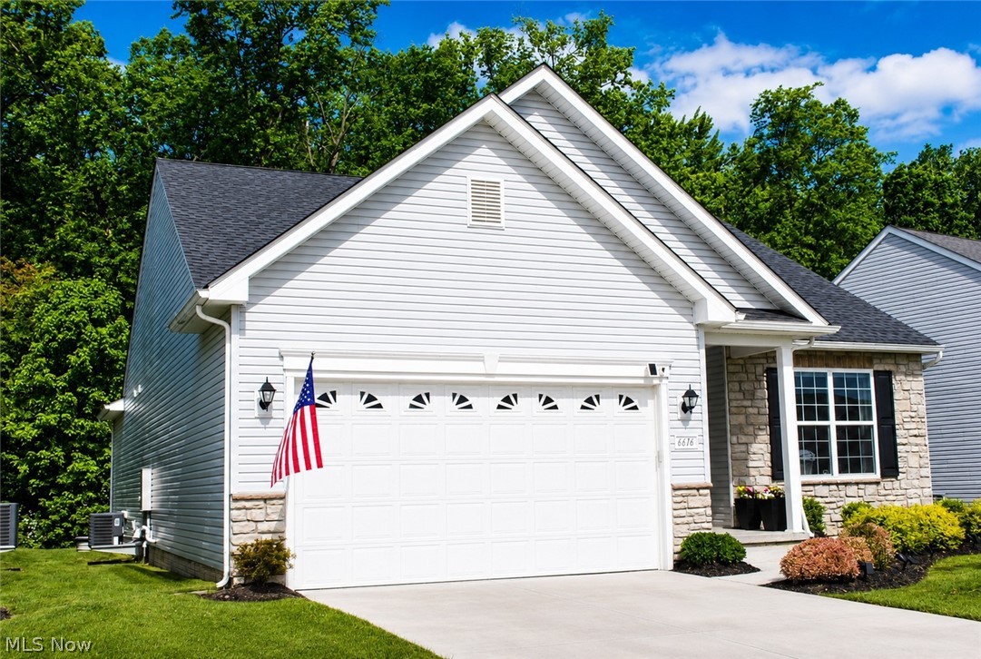 Lifestyles of Meadow Lakes Sub - Residential