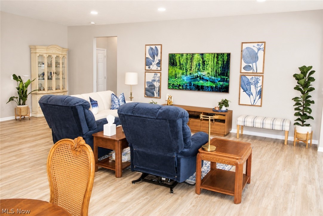 Lifestyles of Meadow Lakes Sub - Residential