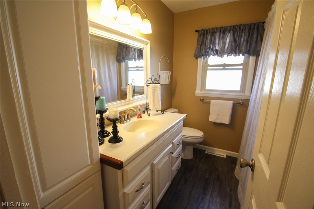 Lakeshore Blvd Estates 01 - Residential