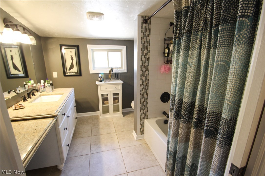 Lakeshore Blvd Estates 01 - Residential