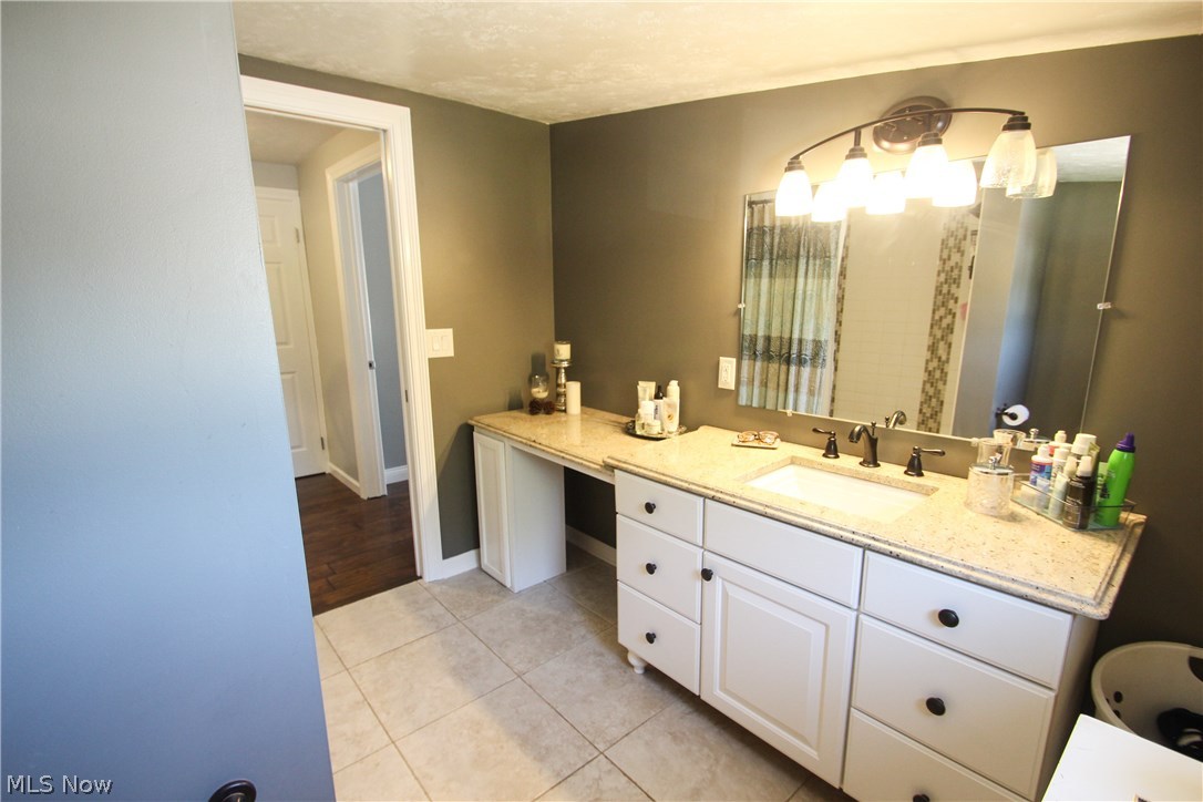 Lakeshore Blvd Estates 01 - Residential