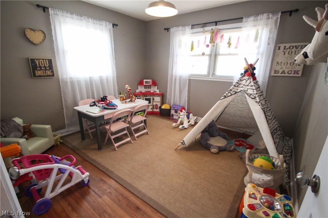 Lakeshore Blvd Estates 01 - Residential