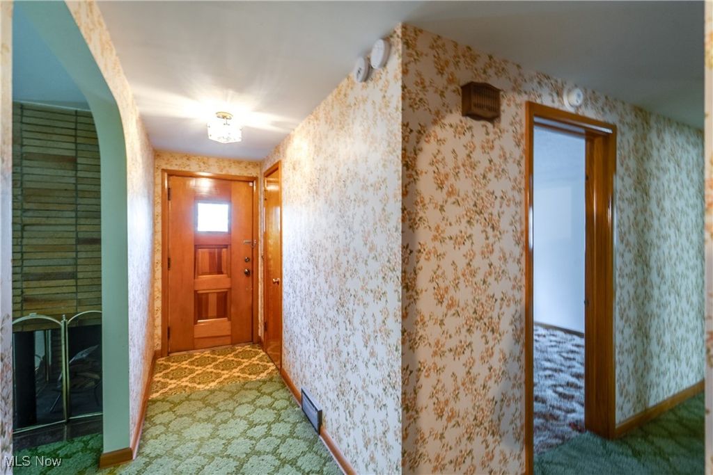 Photo of 4344 Crestwood Street NW, Canton, OH 44708 (MLS # 5178484)