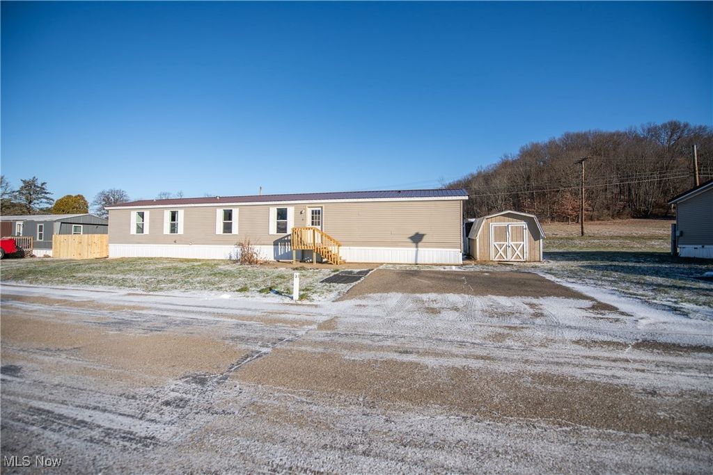 Photo of 1400 Lincoln Street, Minerva, OH 44657 (MLS # 5177889)