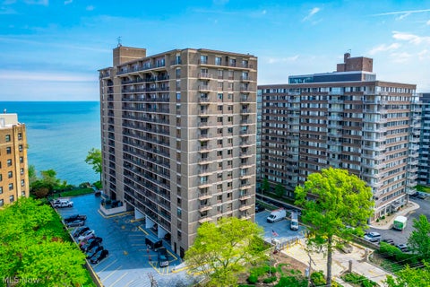 Photo for 12500 Edgewater Drive