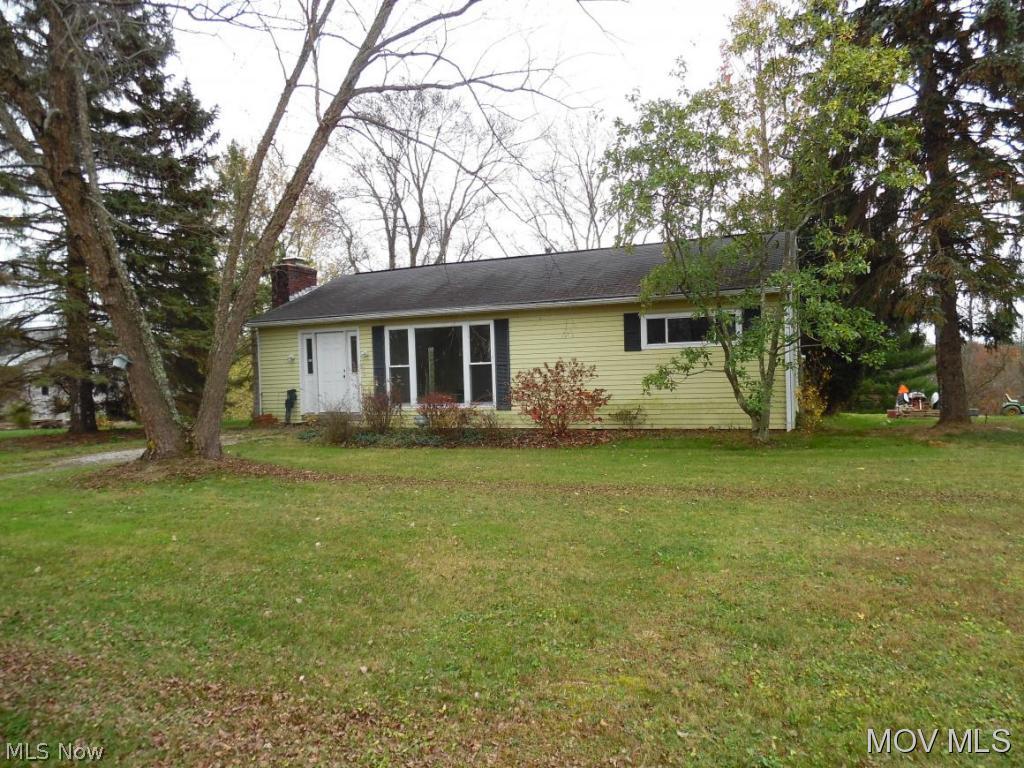 Nice bungalow all remodeled 8 years ago. Hardwood floors and ceramic flooring. Oak cabinets in the kitchen family room with dining area has carpet and wood burning fireplace. Most appliances, windows, furnace, A/C, septic were replaced 8 years ago. Situated on an acre lot. Brick patio in back. Elem: Little Warren Elementary Elem/Bus: Y JrHigh: Warren Middle JrHigh/Bus: Y High: Warren High School High/Bus: Y Fire: VOL Police: SHF PossFreeGas: N ;SQFT=Fin Bsmt:0, Fin Above:1008, Fin Total:1008, Unfin Above:1008;PRKG= Off Street
