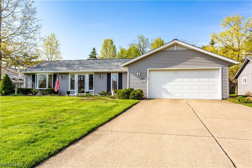 Beautifully maintained/Pristine Longbrooke Home. 4 Bedrooms 2 Full Baths. Dining Room can expand into Living for Large Gatherings. Formal Foyer. Roof 2013-Vinyl Siding 2017. Central Air and Furnace 2017. Hot Water Tank 2013. Garage Door Opener 2019. Enjoy Longbrooke's Newly Remodeled Clubhouse, Pool, Tennis and Basketball Courts.