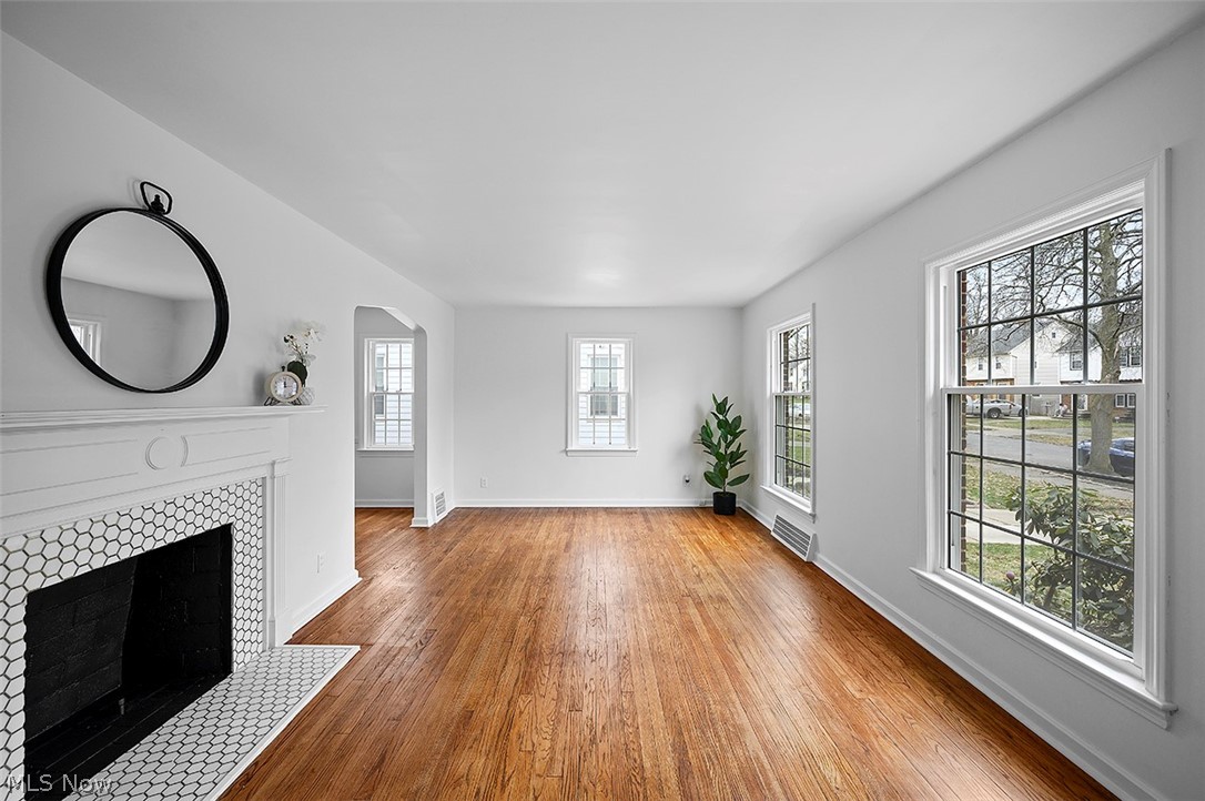 Cleveland Heights Blvd - Residential