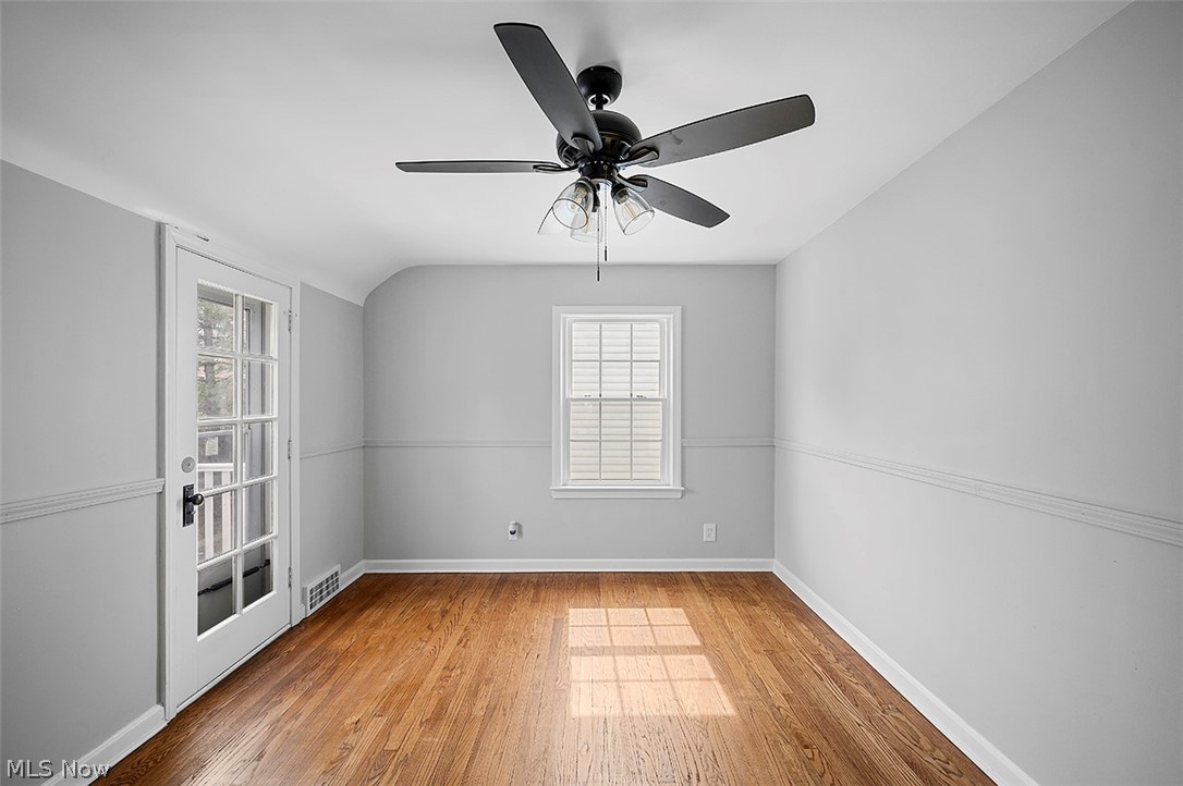 Cleveland Heights Blvd - Residential