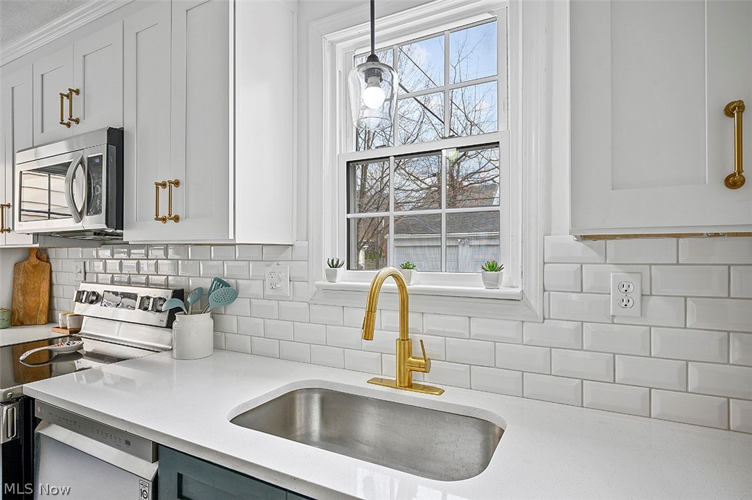 Cleveland Heights Blvd - Residential