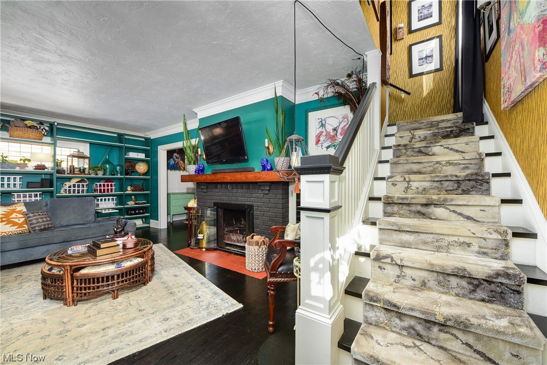 Hazel Ave - Residential