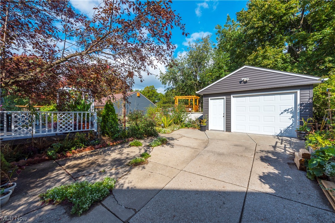 Hazel Ave - Residential