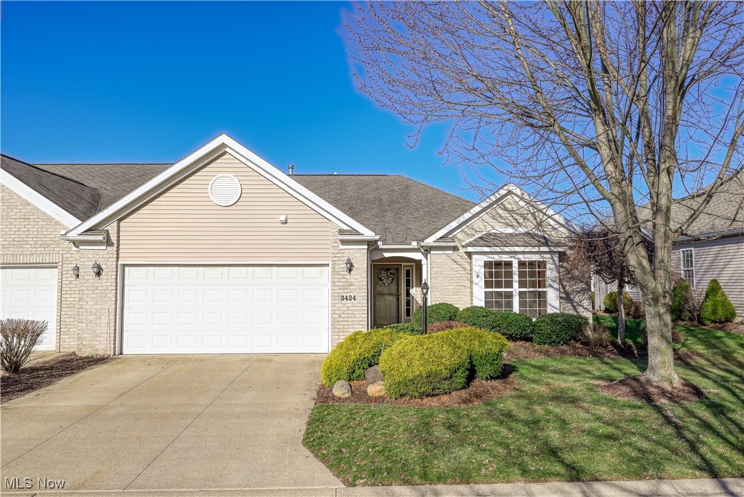3424 Stratford Green, Uniontown, Ohio image 2