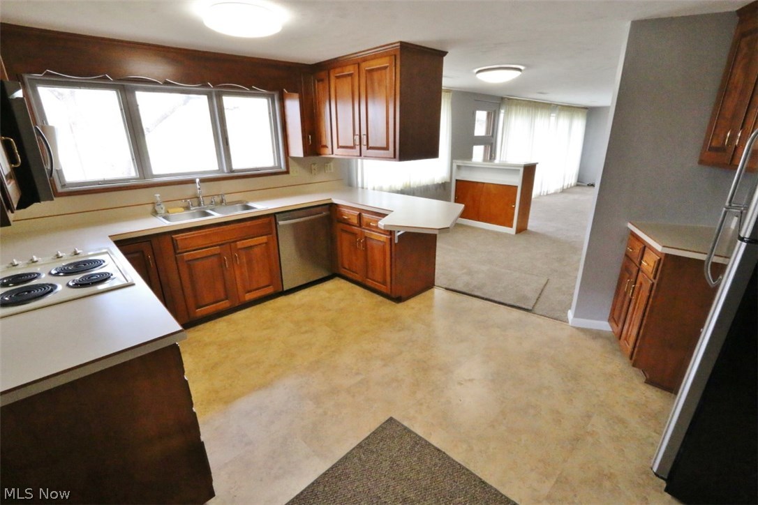 Melody Lake - Residential Lease