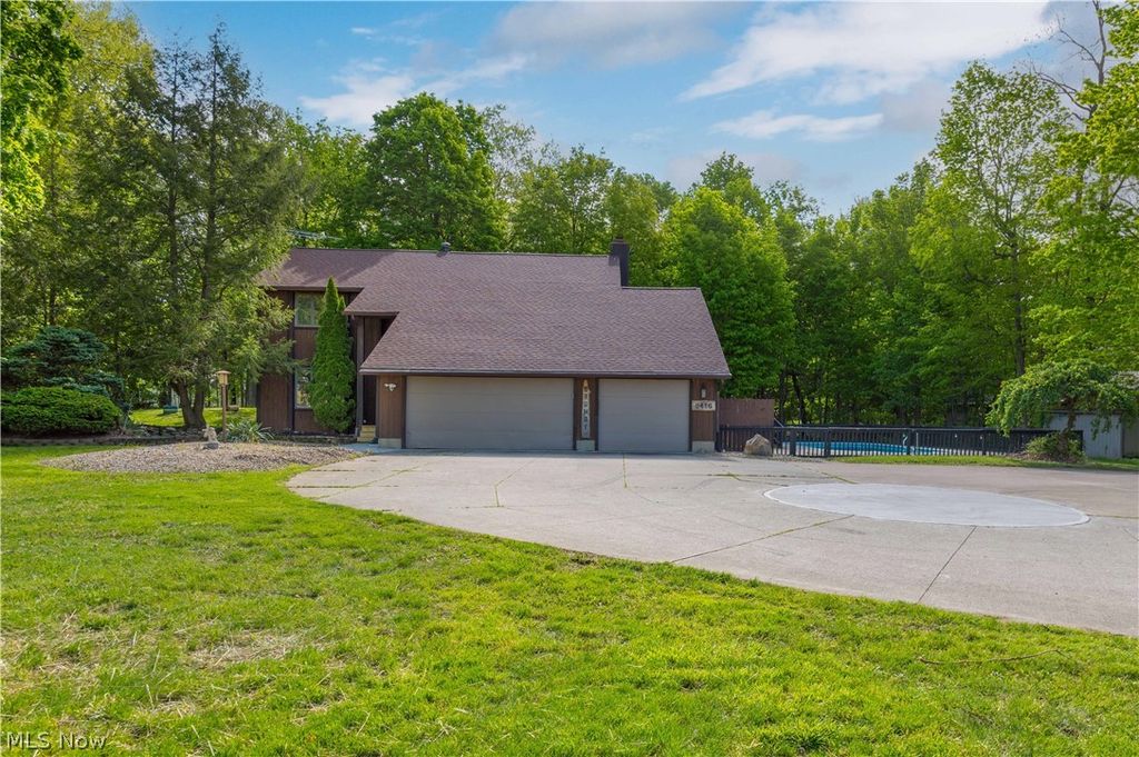 Photo of 9416 State Route 60, Wakeman, OH 44889 (MLS # 5209366)