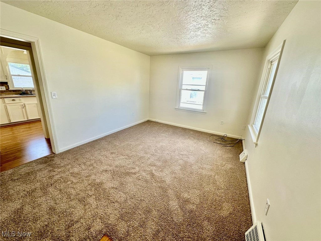 1696 Douglas Road, Wickliffe, Ohio image 12