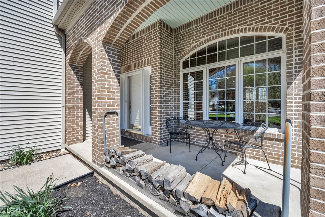 2809 Haggett Drive, Twinsburg, Ohio image 2