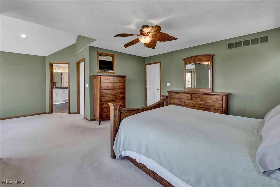 2809 Haggett Drive, Twinsburg, Ohio image 23