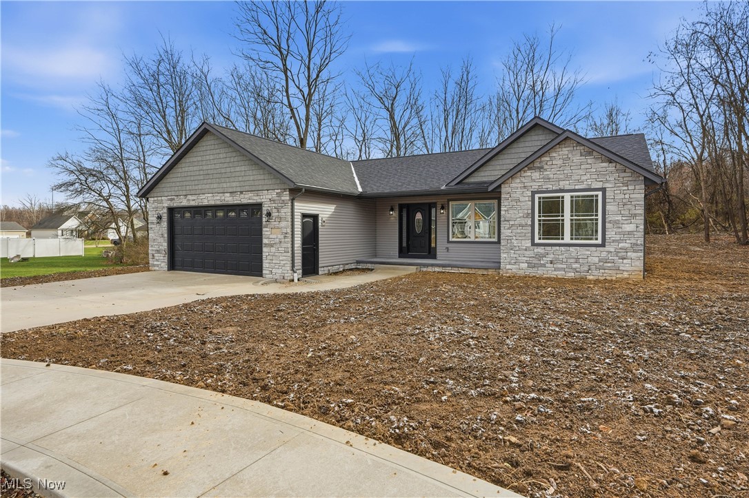 VIENNA WOODS - Residential