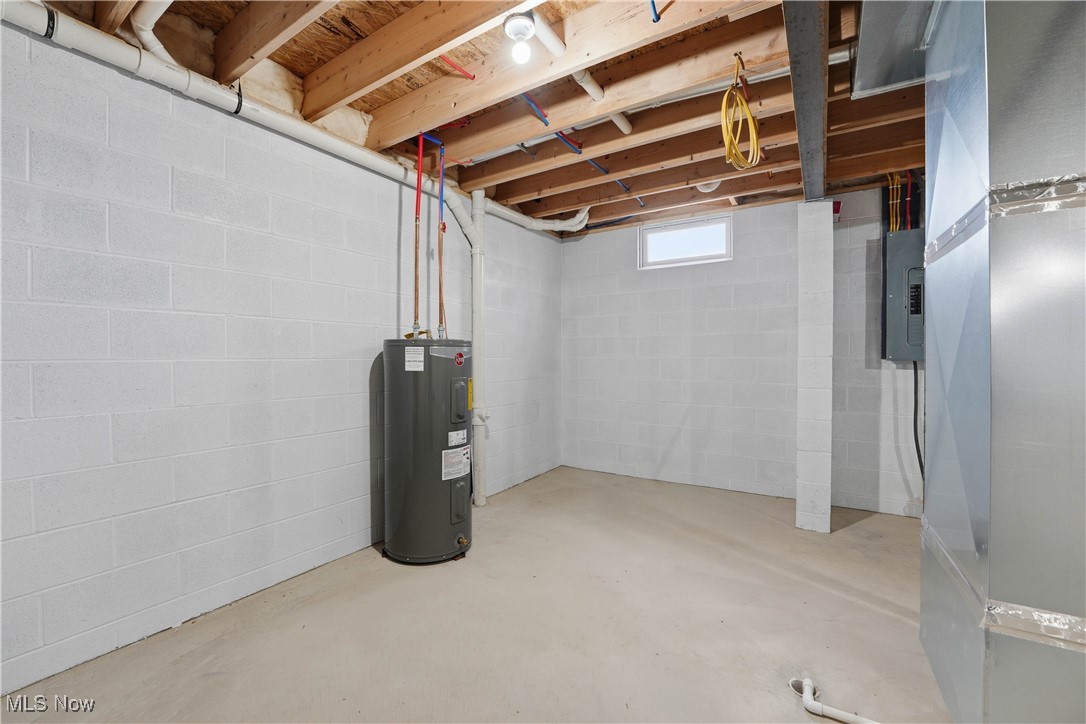 VIENNA WOODS - Residential