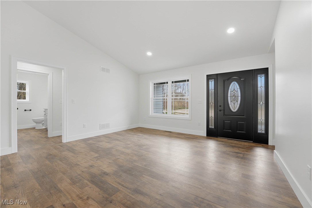 VIENNA WOODS - Residential