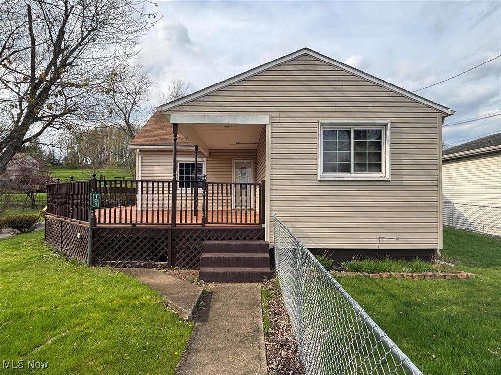 101 Sunset Lane, Follansbee, West Virginia image 1