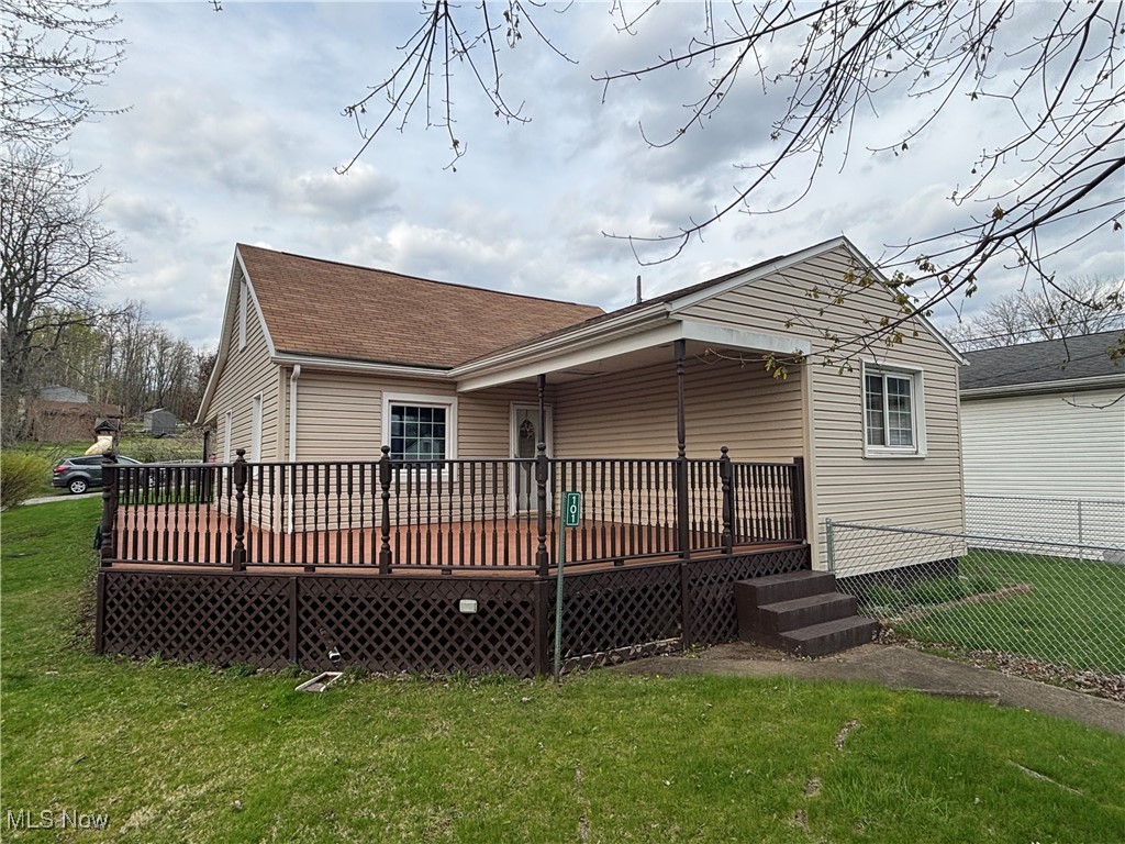 101 Sunset Lane, Follansbee, West Virginia image 2