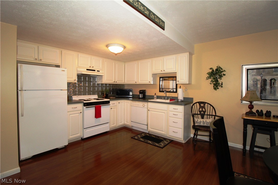 Parkway Place Condo - Residential