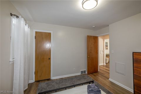 Tiny photo for 3763 Salisbury Road, Cleveland, OH 44121 (MLS # 5187387)
