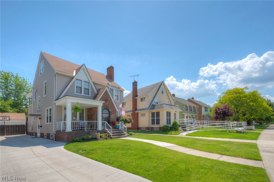 Eastlawn - Residential