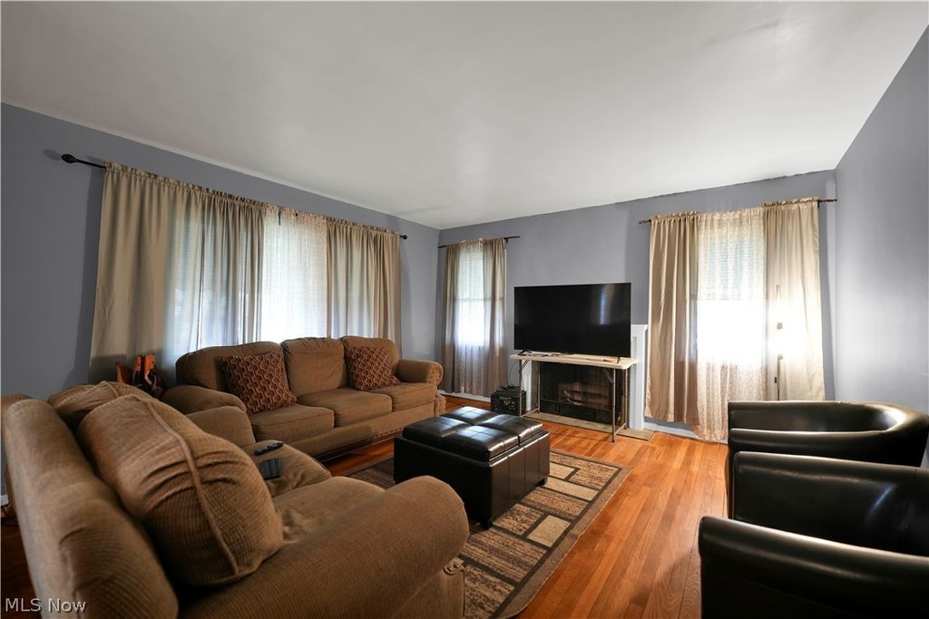 Photo of 336 E 222nd Street, Euclid, OH 44123 (MLS # 5192859)