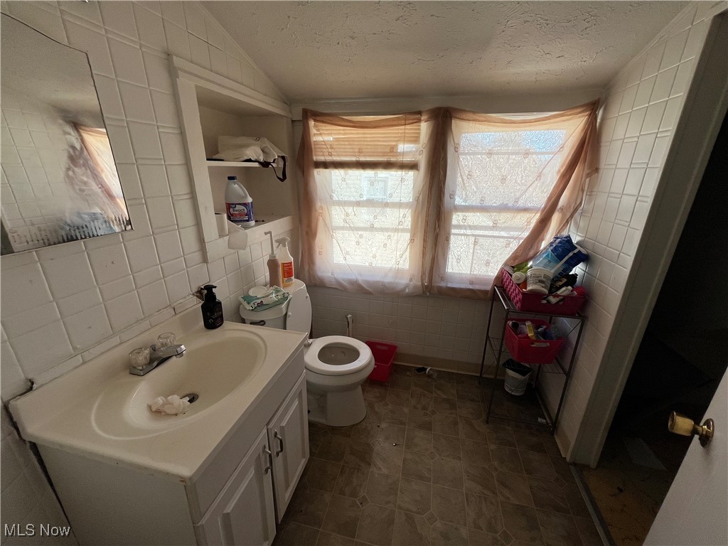 16701 Raymond Street, Maple Heights, Ohio image 13