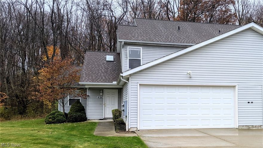 This open floor plan condominium has a vaulted ceiling with a skylight in the great room.  The dining room overlooks the kitchen and patio.  First floor bedroom, first floor bath, and first floor laundry room.  The second floor has two large bedrooms with a Jack and Jill bath.  There is an attached two car garage.  Minutes away from NEOMED, KSU, shopping, and I-76 access.  Call today to make an appointment to see this condo!