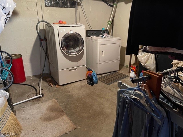 Village/Navarre - Residential