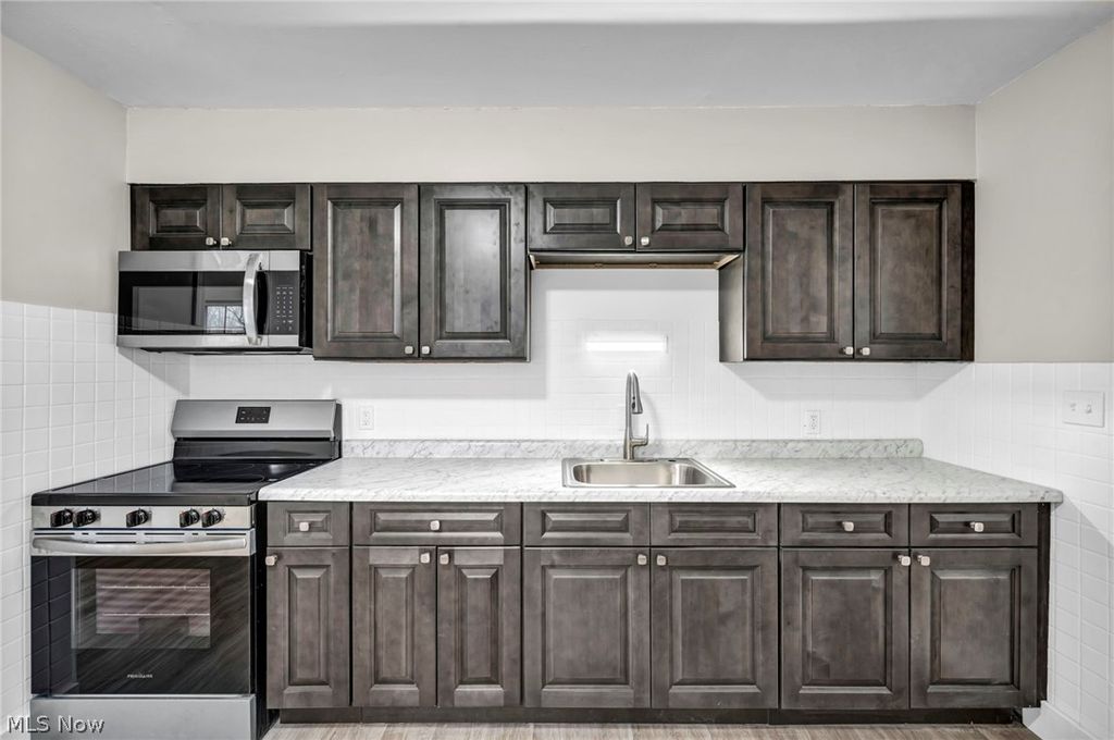 Photo of 4882 Belle Meadow Road, Mentor, OH 44060 (MLS # 5190179)