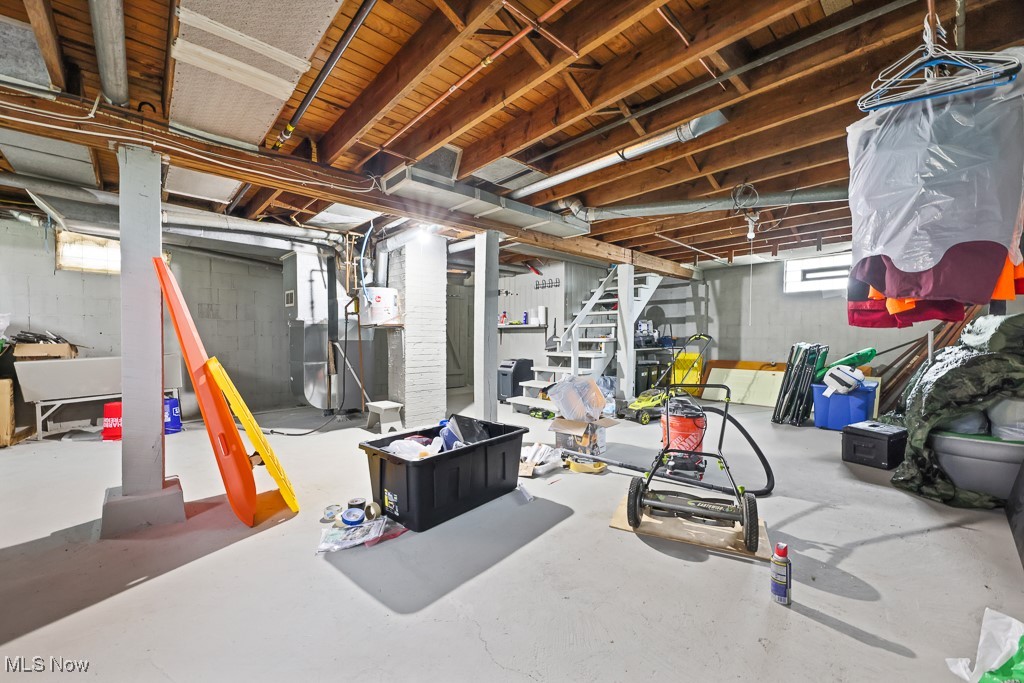 Lilly Place Allotment Lexington T - Commercial Sale