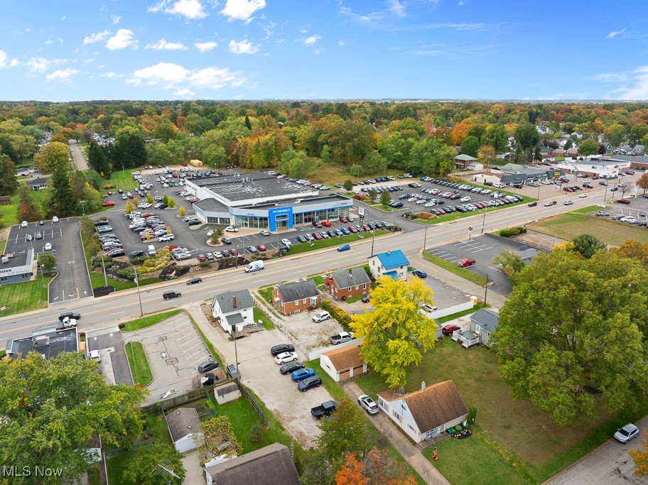 Lilly Place Allotment Lexington T - Commercial Sale