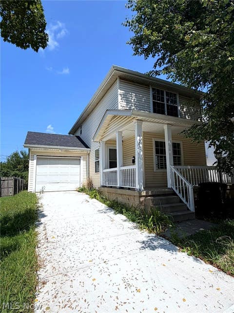 Photo of 10011 Hulda Avenue, Cleveland, OH 44104 (MLS # 5239652)