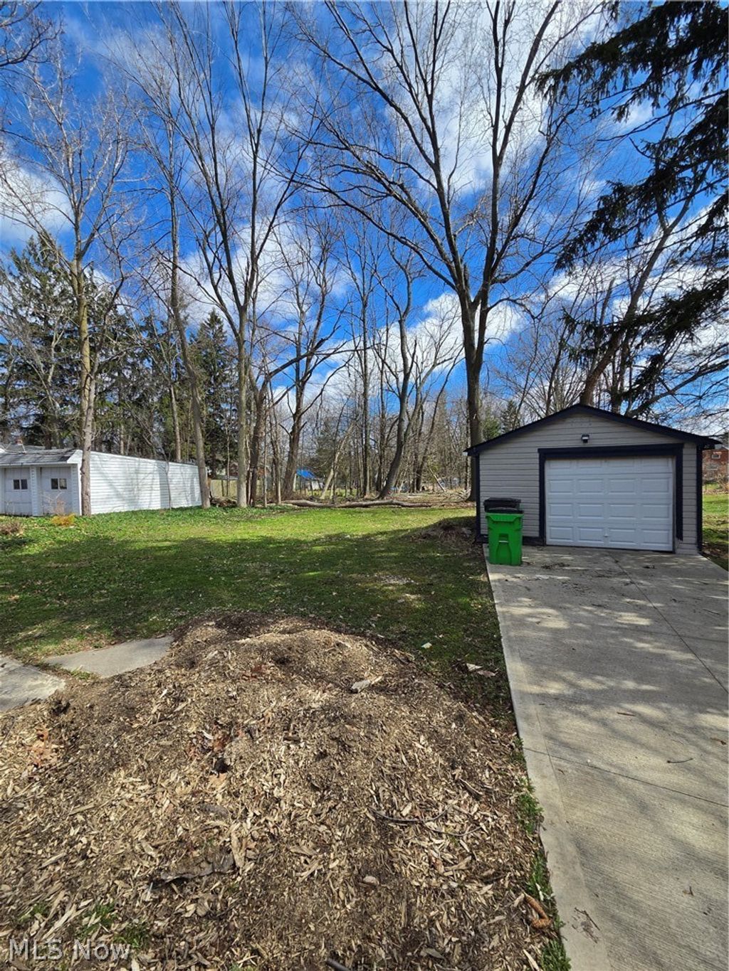 Photo of 1275 S Green Road, South Euclid, OH 44121 (MLS # 5196997)