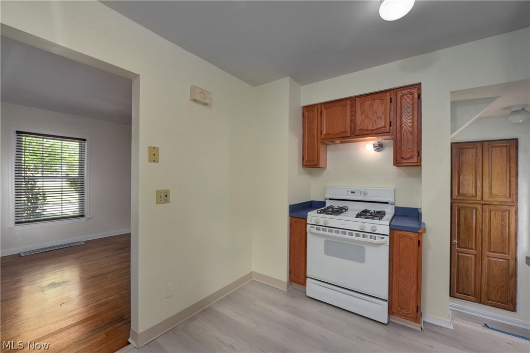 Elmwood Realty Cos Elmwood Be - Residential