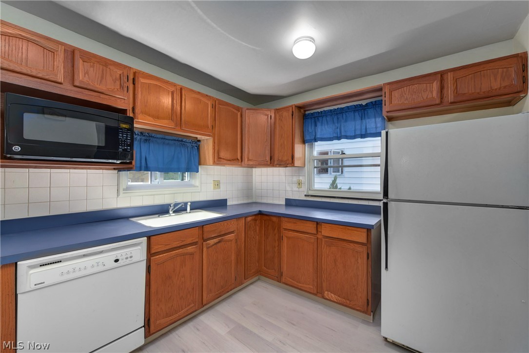 Elmwood Realty Cos Elmwood Be - Residential