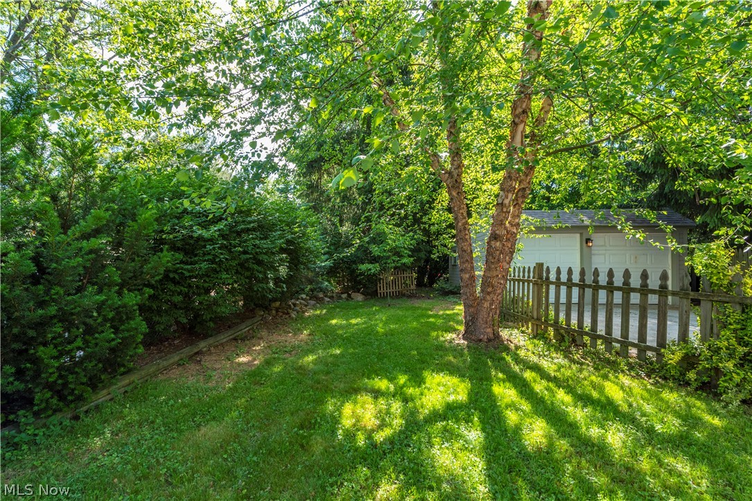 Elmwood Realty Cos Elmwood Be - Residential