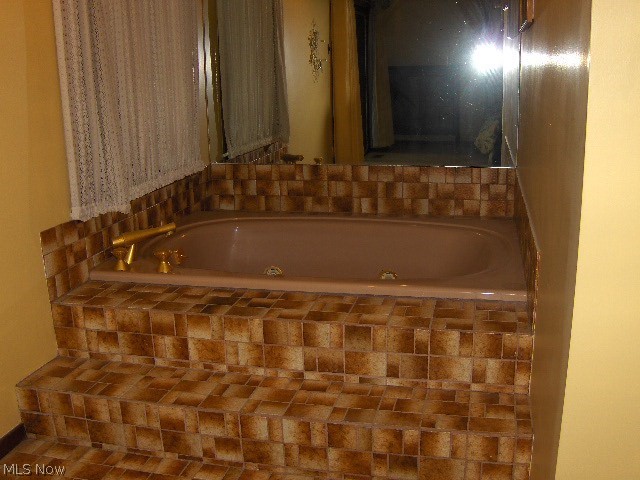 Aurora Shores - Residential