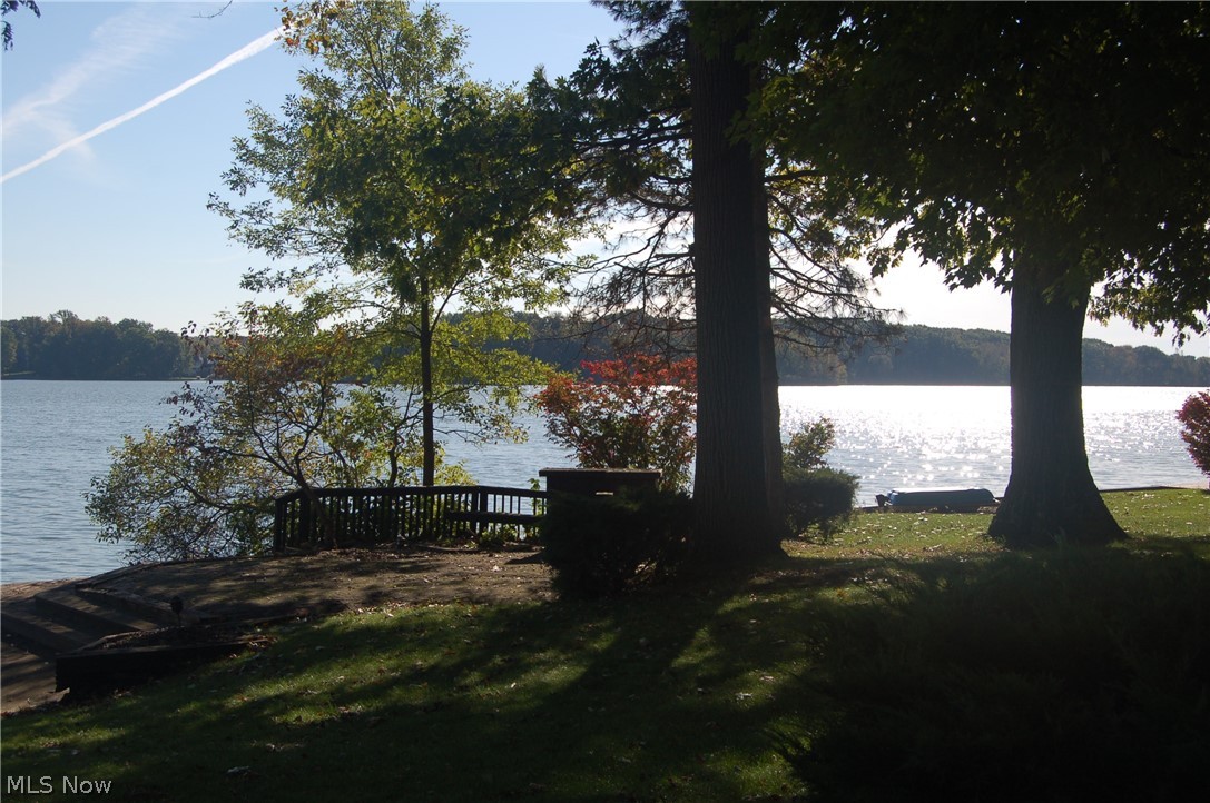 Aurora Shores - Residential