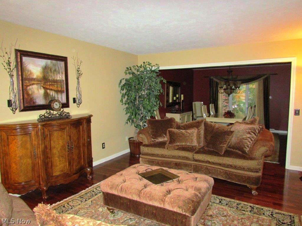 Meadow Circle - Residential