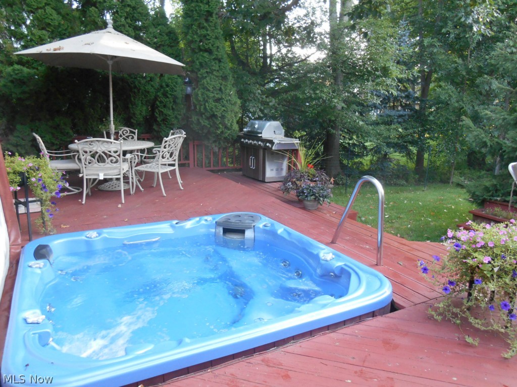 Meadow Circle - Residential