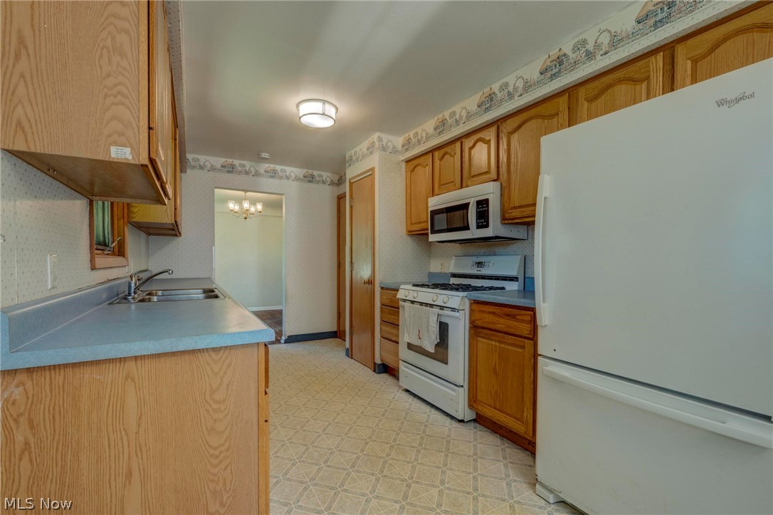 Chardon Hilltop 02 - Residential