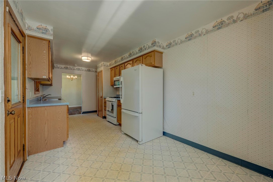 Chardon Hilltop 02 - Residential