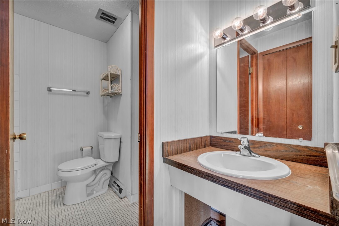 Concord Square Village Condo G - Residential